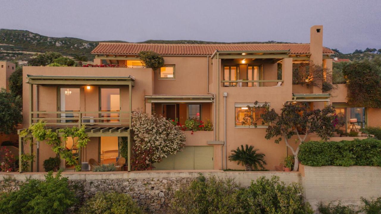 Villa Nona Maria Minia Buitenkant foto